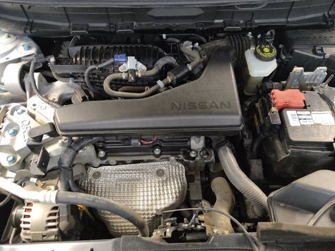 Used 2020 Nissan Rogue S image 30