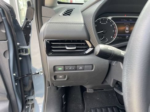 Used 2025 Nissan Sentra SV w/ Trunk Package FWD image 21