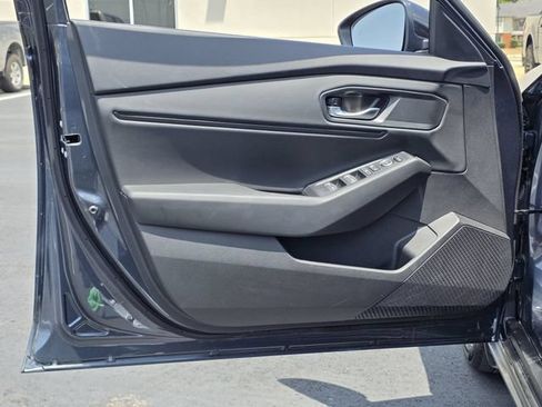 Used 2025 Honda Accord SE image 15