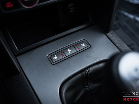 Used 2009 Pontiac G8 GXP image 25