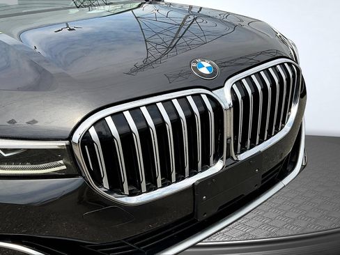 Used 2022 BMW 740i RWD image 29