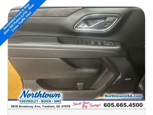 Used 2023 Chevrolet Suburban RST w/ Luxury Package image 9