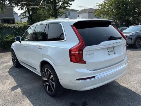 Used 2024 Volvo XC90 B6 Plus w/ Protection Package Premier AWD/4WD image 3