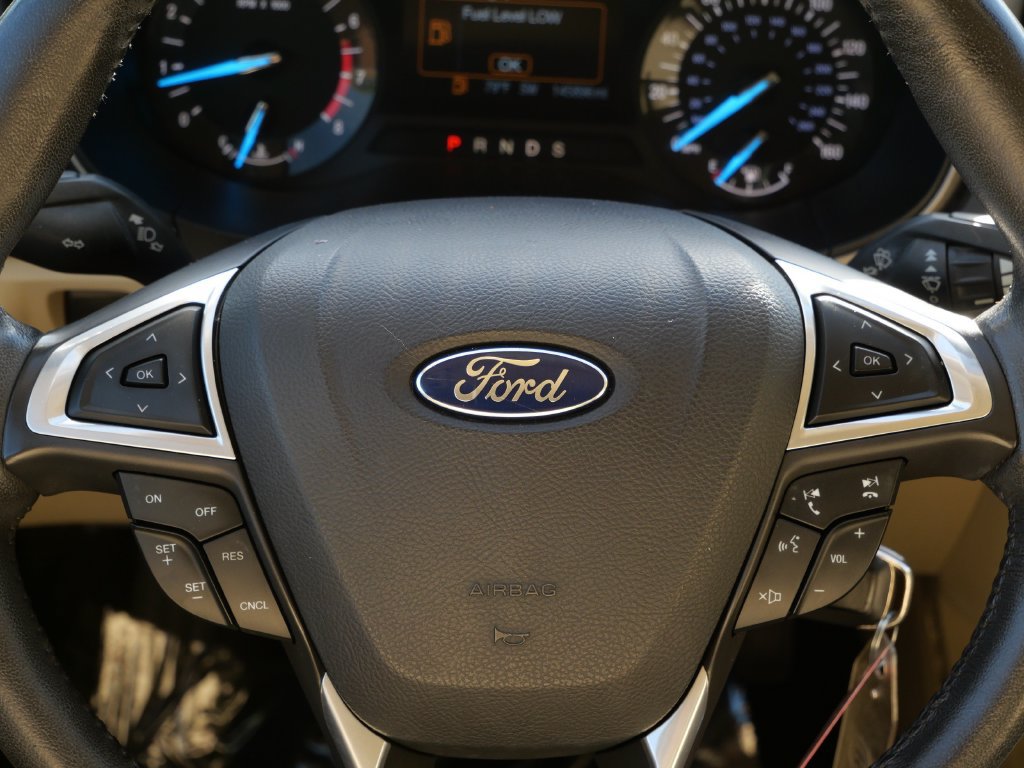 Used 2014 Ford Fusion SE w/ Equipment Group 202A FWD image 17