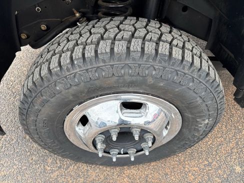 Used 2024 RAM 3500 Tradesman w/ Chrome Appearance Group AWD/4WD image 41