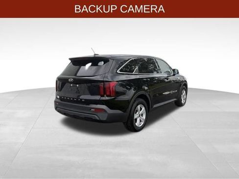 Used 2021 Kia Sorento LX FWD image 7