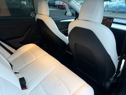 Used 2021 Tesla Model 3 Standard Range Plus RWD image 17