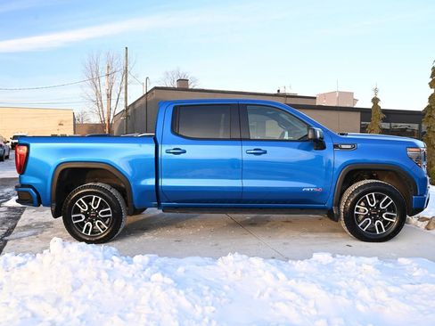 Used 2022 GMC Sierra 1500 AT4 w/ AT4 Premium Package image 4