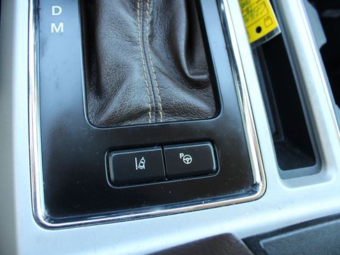 Used 2018 Ford F150 Lariat w/ Equipment Group 502A Luxury image 32