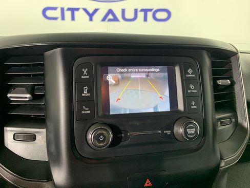 Used 2022 RAM 2500 Tradesman w/ Chrome Appearance Group image 28