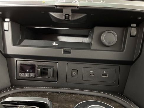 Used 2024 Nissan Armada Platinum w/ Captain's Chairs Package image 28