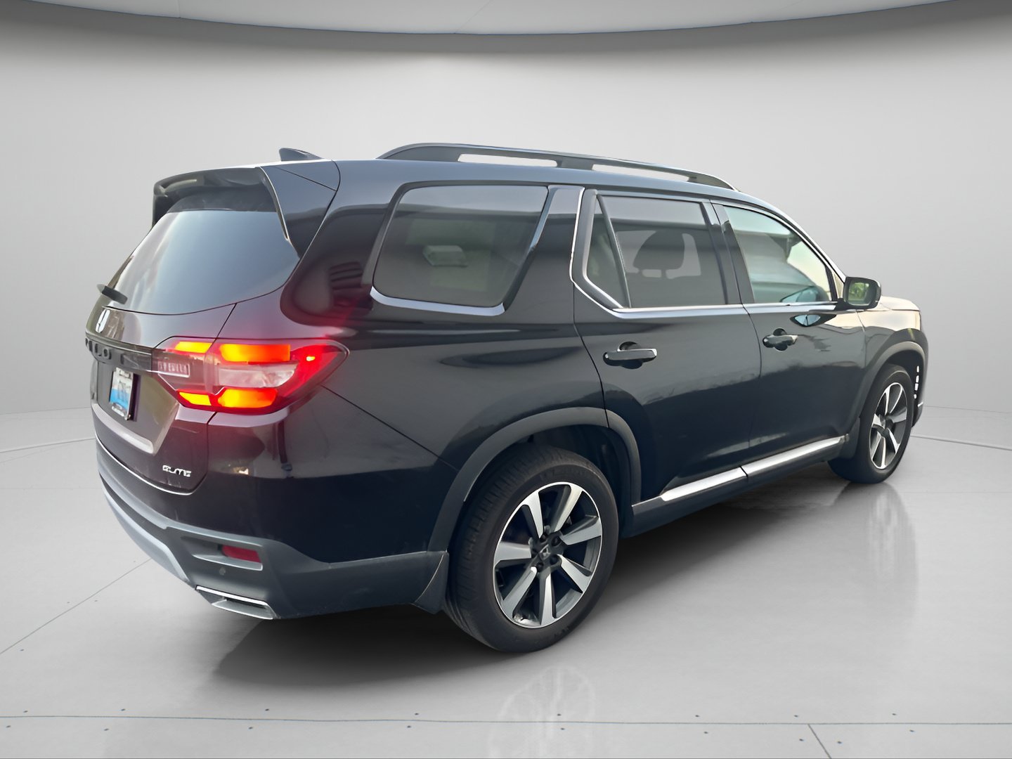 Used 2023 Honda Pilot Elite image 6