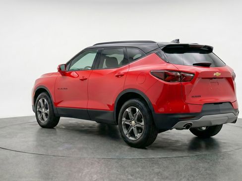 Used 2025 Chevrolet Blazer LT FWD image 6