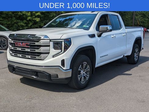 Used 2025 GMC Sierra 1500 SLE w/ X31 Off-Road Package image 3