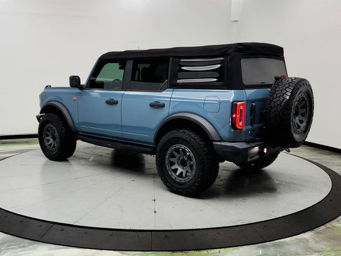 Used 2022 Ford Bronco Badlands AWD/4WD image 7