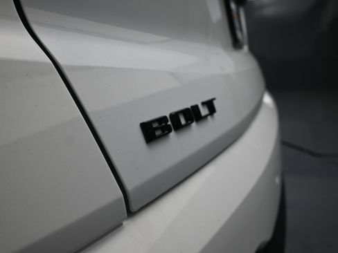 New 2027 Chevrolet Bolt RS FWD image 33