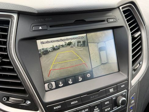 Used 2017 Hyundai Santa Fe Sport FWD image 20