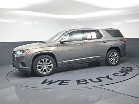 Used 2019 Chevrolet Traverse Premier w/ LPO, Floor Liner Package AWD/4WD image 6