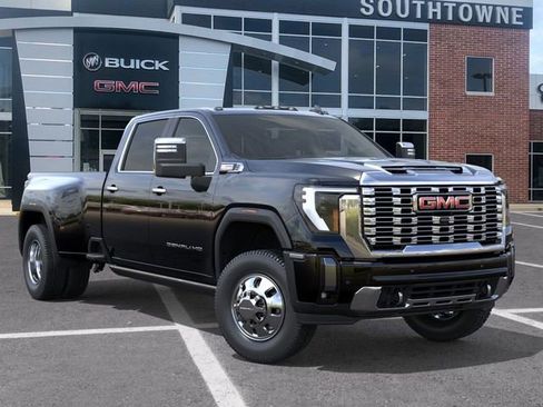 New 2026 GMC Sierra 3500 Denali w/ Denali Reserve Package image 7