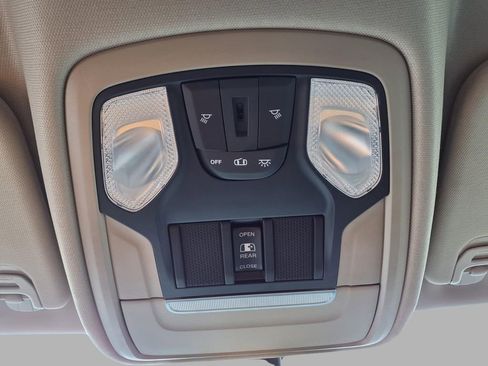 Used 2020 RAM 1500 Big Horn image 15