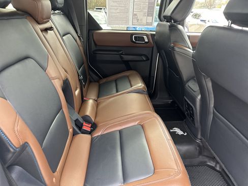 Used 2024 Ford Bronco Outer Banks image 14