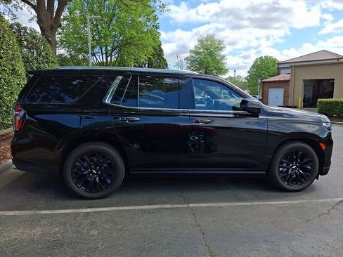 Used 2024 Chevrolet Tahoe High Country image 9