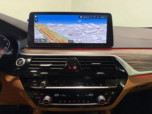 Used 2023 BMW M550i xDrive w/ Parking Assistance Package image 20