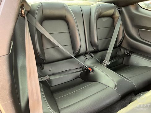 Used 2022 Ford Mustang Premium image 25