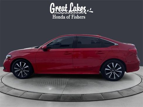 Used 2022 Honda Civic EX image 2