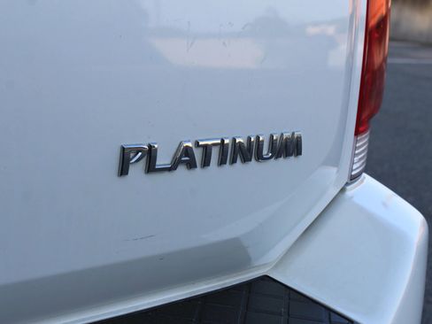 Used 2014 Nissan Armada Platinum image 47