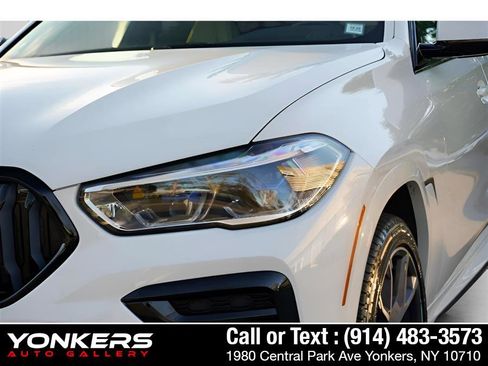 Used 2022 BMW X6 xDrive40i w/ Executive Package image 20