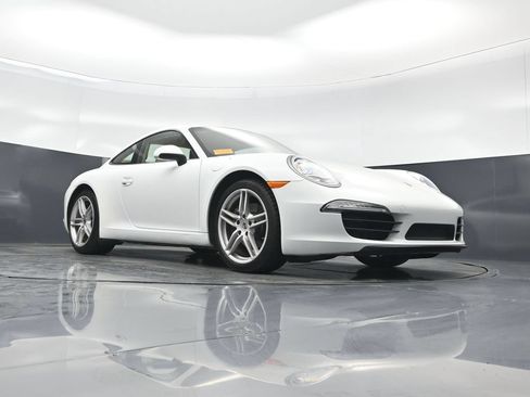 Used 2013 Porsche 911 Carrera RWD image 36