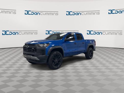 Used 2023 Chevrolet Colorado Trail Boss w/ LPO, Dark Essentials Package AWD/4WD image 4
