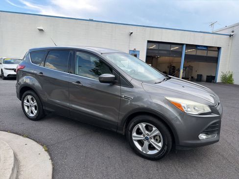 Used 2014 Ford Escape SE FWD image 13