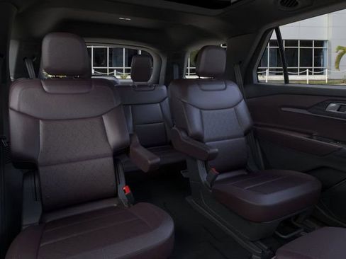New 2026 Ford Explorer Platinum image 11