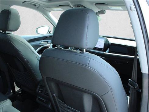 Used 2025 Audi Q5 Premium w/ Convenience Package AWD/4WD image 28