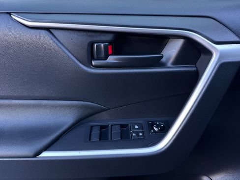 Used 2025 Toyota RAV4 LE image 12