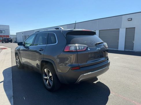 Used 2020 Jeep Cherokee Limited FWD image 4