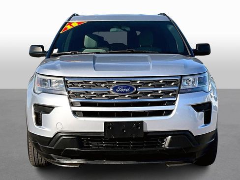 Used 2018 Ford Explorer 4WD image 3