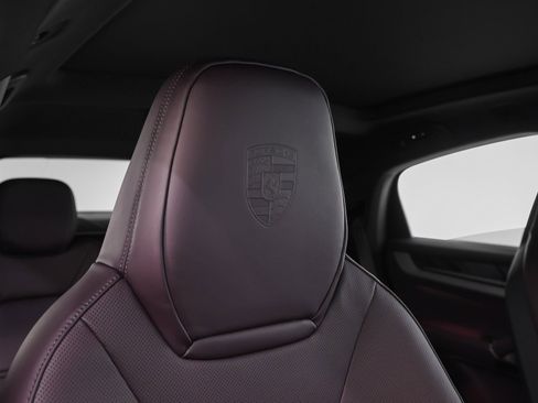 New 2026 Porsche Cayenne Coupe image 24