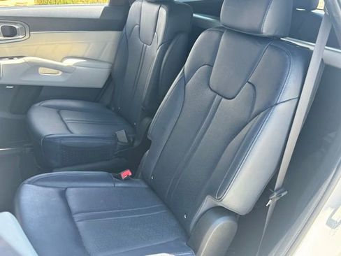 Used 2022 Kia Sorento SX Prestige w/ Panoramic Sunroof Package AWD/4WD image 29