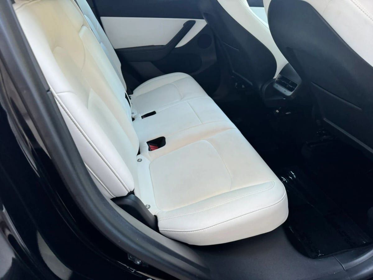 Used 2023 Tesla Model Y Long Range AWD/4WD image 16