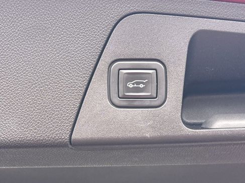 Used 2020 Buick Envision Preferred FWD image 35
