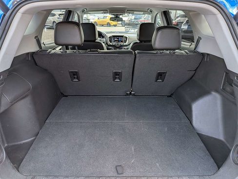 Used 2024 GMC Terrain SLT FWD image 13