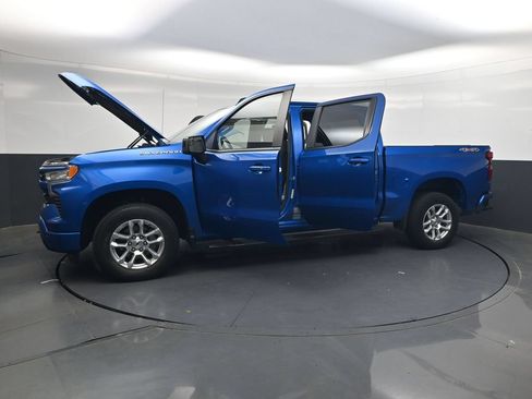 Used 2022 Chevrolet Silverado 1500 RST AWD/4WD image 44