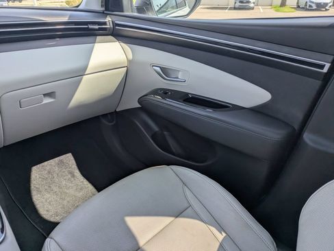 Used 2024 Hyundai Tucson Limited FWD image 17