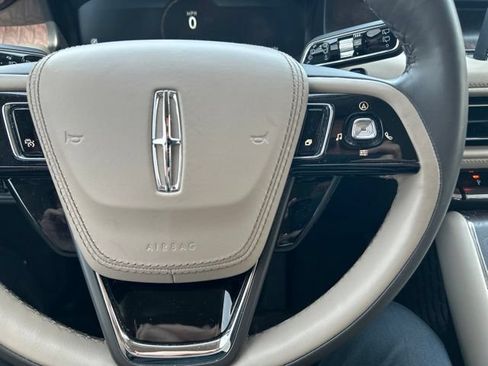 Used 2022 Lincoln Aviator Reserve w/ Elements Package Plus AWD/4WD image 18