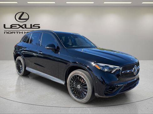 Used 2024 Mercedes-Benz GLC 300 4MATIC image 4