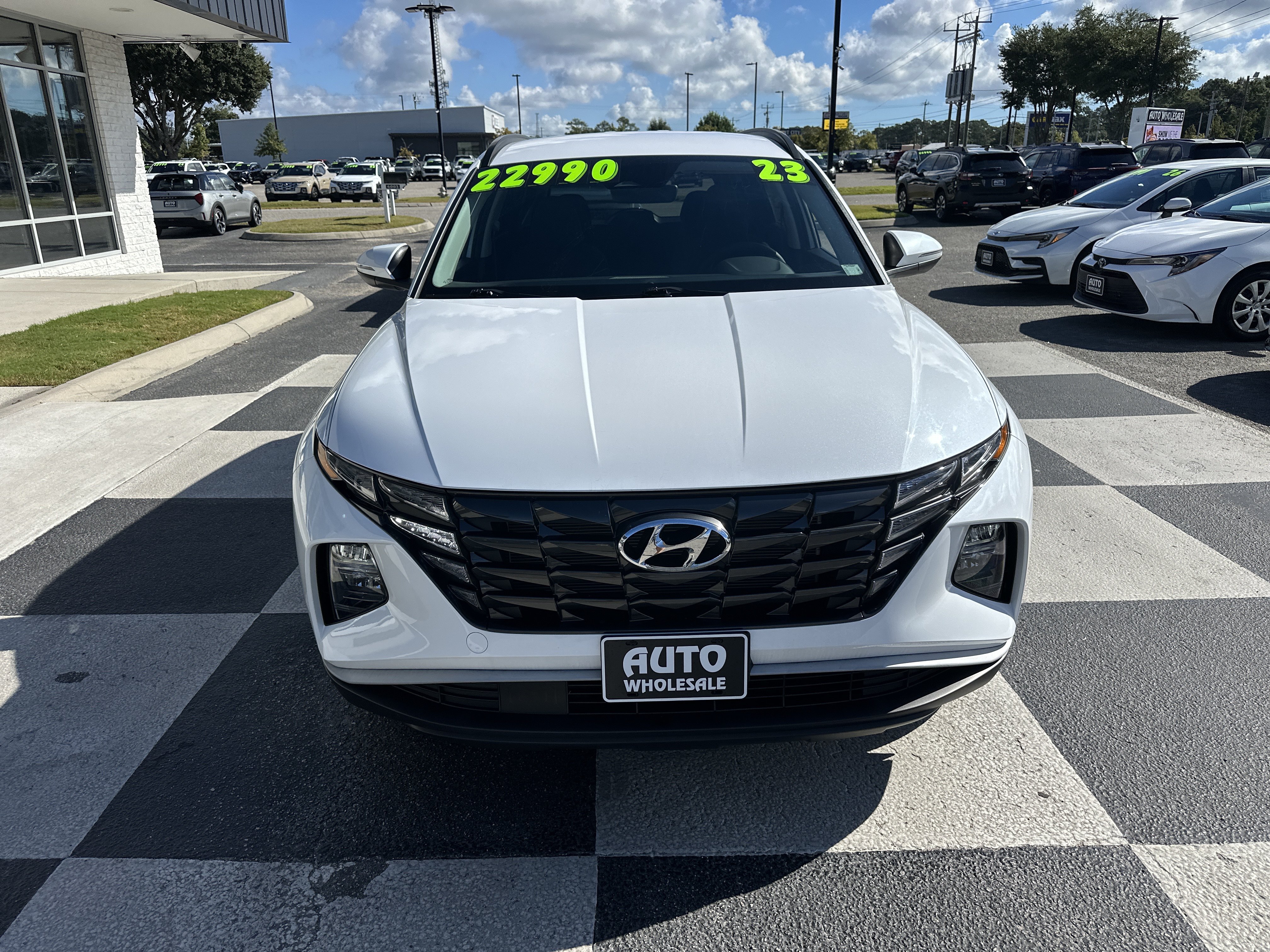 Used 2023 Hyundai Tucson SEL FWD image 2