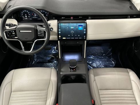 Used 2024 Land Rover Discovery Sport S image 27